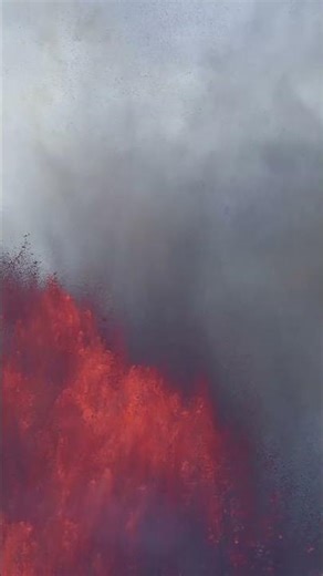 Kīlauea volcano erupts with lava fountain in Hawaii, USA