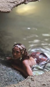 Mermaid Core ✨ Comment down your movie title suggestions 😅 Mermaid Kim - The Last Fish Bender, Sa Pinakamalapit Na Talipapa. ✨😜 👑 @wunderland_arts 🧜‍♀️ @merbellastudios by @finfolkproductions 📍 Black Island, Coron, Palawan | Kim Molina