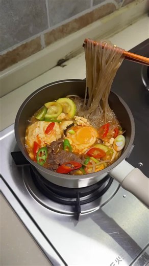 Eating well alone is essential. ❤️#SingleServe #SingleLife #MealPrep #OnePotMeals #Satisfying