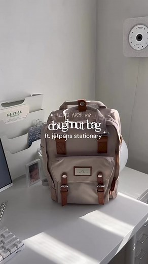 Let’s pack the Macaroon backpack! Shop via the link in bio.🎒 #DoughnutOfficial #PackYourDream @jetpens_official #DreamyJourney #backpack #travel #bts #schoolessentials #functionalbackpack #packing #packwithme #ootd #substainablefashion #fyp