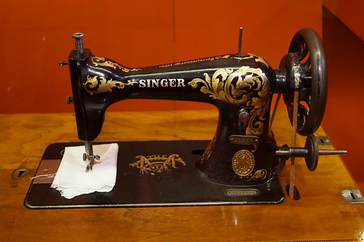 Machine à coudre Singer ancienne : fonctionnement et utilisation
