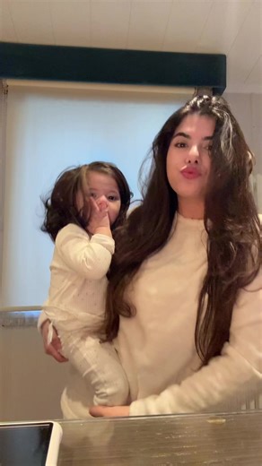 We are besties now 😁❤️ #cutebaby #girlmom #babyfever #babygirl #babymodel