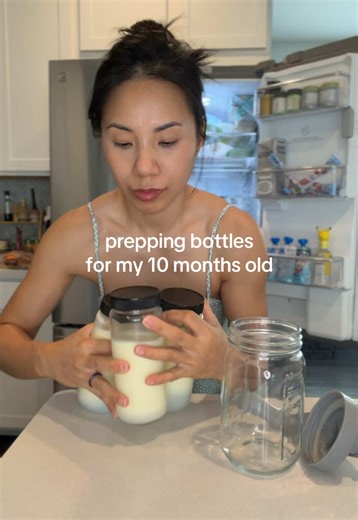 Exclusive Bottle Feeding Tips for Pumping Moms