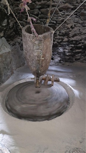 300-Year-Old Water Mill Still Running in a Himalayan Village of Nepal | Ancient Heritage Alive #old