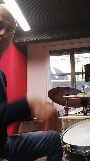 Da Accenti e Sticking - Terzine Sticking 1 - Esercizio n. 6 | Drums Academy - Metodo progressivo di batteria