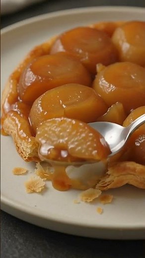 Tarte Tatin 🍎 La recette complète est à la fin de la vidéo.