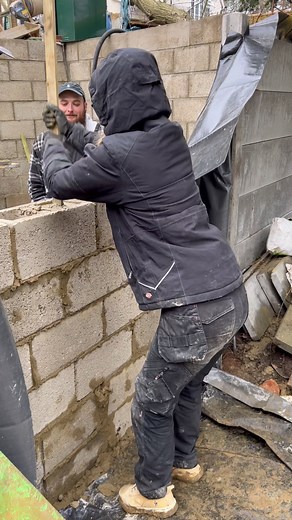 Tempering Concrete: The Missus Giving it Her Best Shot!