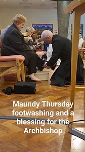 @justinwelby followed Jesus' command and washed the feet of his followers at St Paul's Maidstone. Former nun and nurse Theresa Lyons said 'He crowned the King and now he is washing my feet. I appreciate that the Archbishop is humble enough to step down to my level.' Footwashing is a Christian tradition that follows the example of Jesus washing his disciples' feet before the last supper. #churchofengland #Faith #ChurchofEngland #CanterburyDiocese #church #Kent #dioceseofcanterbury #maundythursday