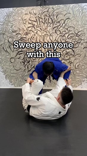 Effective BJJ Sweep Technique from Spider Guard