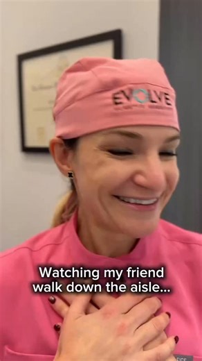 ✨ When you know Evolysse is about to deliver that flawless glow, you can’t help but strut like it’s the runway or….. 🪩💁‍♀️💉 At Evolve Plastic Surgery, we use Evolysse — a premium hyaluronic acid filler — to create natural, beautiful results that enhance your features while keeping you looking like you. Because when the results are this good… every hallway becomes a runway 😎 Call us at 516-9813063 or 516-8330309 or 516-8840887 🎥 Featuring Dr. Yoel Rojas & Dr. Irina Karanetz #EvolvePlasticSur