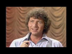 The Muppet Show - Mac Davis sings "I Believe in Music"