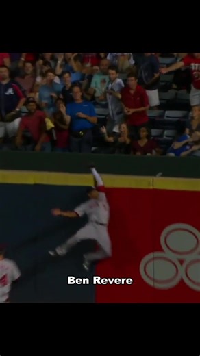 Incredible Home Run Robberies in MLB