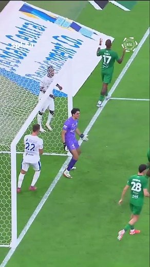 أحد أجمل تصديات ياسين بونو 🇲🇦