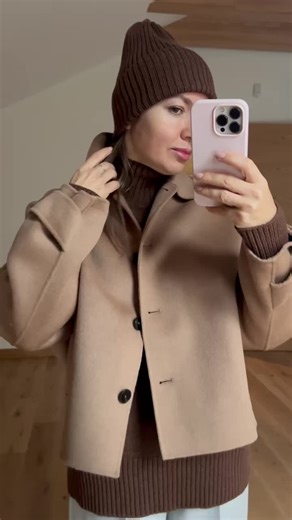 Якісний светр з якісної італійської пряжі готовий до відправки. Звʼязаний в єдиному екземплярі з 100% мериносової вовни. Маємо шапку-біні в тон светра, виглядатиме тепло і стильно🤎🤎🤎🤎 #хочувтоп #светр #светриукраїна #светри #светрназамовлення #светрукраїна #хочувтренд