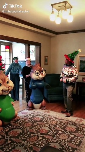 The Ronald McDonald House is ready for Christmas…chipmunks and all! #christmasdontbelate #carolingforkids #forRMHC #foryou