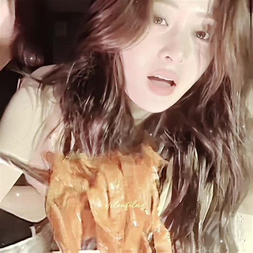 #KATSEYE & #LESSERAFIM | is both an option…? ib/rm: @Aurelie ✰ 🏷️: #sophialaforteza #huhyunjin #fyp @KATSEYE @LE SSERAFIM