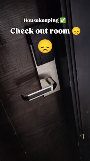 Ñidhï Thápâ Çütēxx on Instagram: "Hotel housekeeping cleans a check-out room by performing a multi-step process that includes airing out the room, stripping and changing linens, deep cleaning all surfaces (especially bathrooms and high-touch areas), disinfecting, restocking amenities, vacuuming and mopping floors, and conducting a final inspection for functionality and presentation. The cleaning process Initial steps: Open windows to ventilate the room and remove all trash, including emptying an