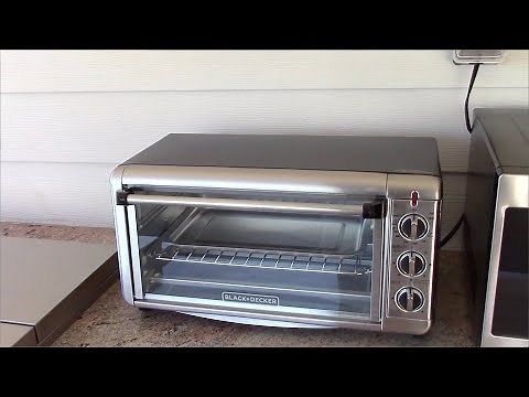 Black & Decker Convectional Toaster Oven.
