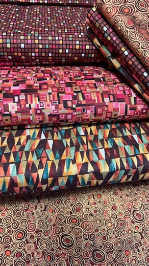 So schnell geht ein Jahr vorbei. Kommt gut ins neue. ##lohmar #patchwork #lokaleinkaufen #neuestoffe | Quilters-Point