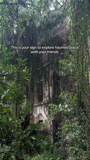 On your own risk, please don’t try alone #haunted #hauntedhouse #scary #spooky