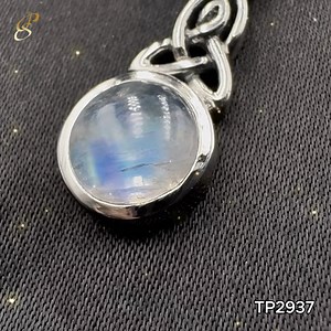 Celebrate the power of threes with the Celtic Triquetra Pendant. Crafted in sterling silver, this timeless knotwork symbolizes unity, balance, and inspiration across life’s cycles. Get here: https://psj.fyi/Celtic-Triquetra-Pendant More Gold Jewelry: https://psj.fyi/gold-jewelry #CelticTriquetra #SterlingSilverPendant #PowerOfThree #TimelessKnotwork #UnityAndBalance #CelticSymbols #LifeCycles #SilverJewelry #Inspiration #CelticHeritage | Peter Stone Jewelry