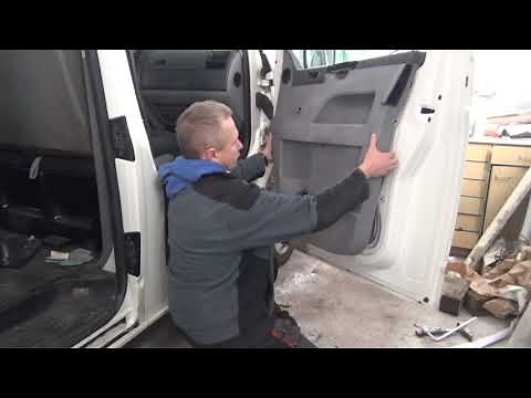 Tapicerka drzwi przednich Volkswagen Transporter T5