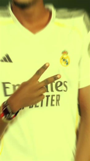 Duty boy (@dutyboyfan)’s videos with Take A Look - Lyriq Luchiano