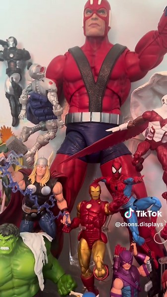 Marvel Legends Display Walkthrough featuring Avengers