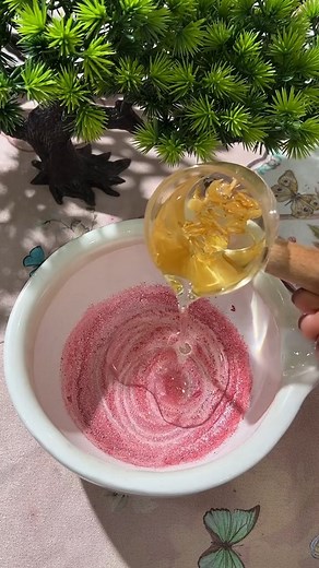 44K views · 664 reactions | Interesting lipstick diy at home for girls  ✨  #diy #lipstick | Beauty Tips | Facebook