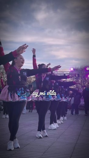 Nunca, pero nunca, me abandones cariñito 🫀 - Caporales Dance in Bolivia