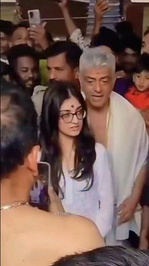 Fans Shocked! 😱 Ajith Kumar & Anoushka’s Surprise Temple Visit 🙏