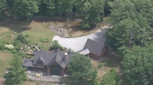 Epstein files reveal Ghislaine Maxwell used fake name, claimed to be journalist when buying NH home