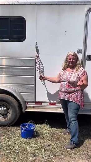 A horse tie that works with your horse and not against them! Tie with a Spring Tether! #horse