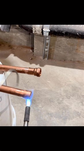 Soldering 1/2"copper fittings #plumber #plumbing #fblifestyle #soldering | Jeremy Dawkins