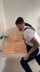 1M views · 5.2K reactions | Notre nouveau plan vasque à carreler Schlüter-KERDI-BOARD-W se pose rapidement en quelques étapes, la preuve en vidéo Les angles étanches Schlüter-KERDI-KERS et la cartouche de colle Schlüter-KERDI-FIX sont fournis dans le kit.  Chantier réalisé par Make In Normandie et EURL Franck Gaumont 李 | Schlüter-Systems France | Facebook
