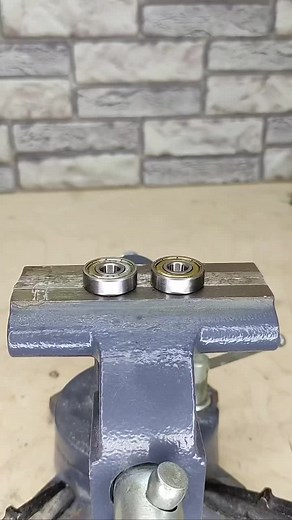 #foryoupage #foryou #viral #viralvideo #handwerk #karosseriebau #instandsetzung #handwerksmacher #beiderarbeit #autorepairshop #autobodyrepair #autobody #carrepairing #carrepair #cars #car #auto #automobile #handwerkskunst #astuce #pourtoi #astuces #bricolage #facile #tuto #tutorial #satisfying #satisfyingsounds #asmr #asmrsounds #dicas #relax #fy #fyp #fypシ #repair #reparacion #reparation #tooltips #conseil #satisfy #carrosseri #conseilstiktok #outils