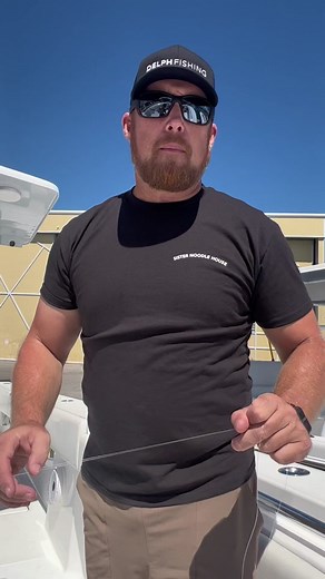 Here is the best monofilament to leader connection knot at full speed with a whip finish, the Bimini twist. ##knot##learn##howto##demonstration##fishing##how