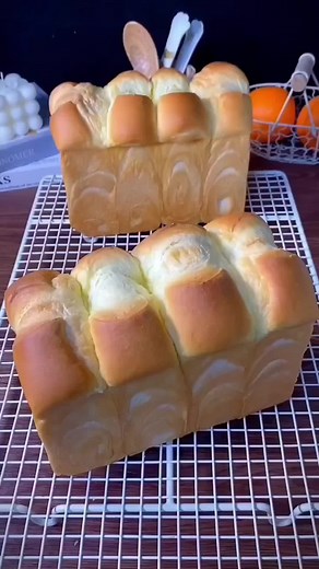 Fluffy Toast Bread Recipe: Easy Dough Preparation