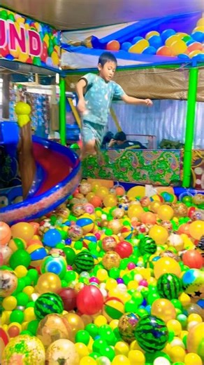 Girls funny expression Watch the boy jump from slide into balls ball pool ride exciting #cocomelon