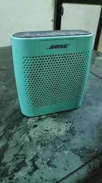 Bose colour soundlink open for battery change part 2