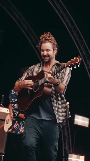 Home at last 🇿🇦 live, in Cape Town South Africa March 2025 [1st show back after 3 weeks on