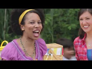 Sprout - Squeaka with Chica