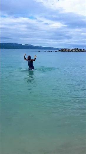 Perfect Flip #ocean #flip #frontflip #water #beach #fun #sky #acrobatics