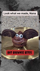 31K views · 135 reactions | This is the fastest Halloween treat ever using store-bought brownie bites! Frost the top. Add Oreo wing halves. Pop on candy eyes! Done! Perfect for a last-minute spooky party!  #HalloweenHack #EasyRecipe #BatBrownie #BrownieBites | Sherreanw | Facebook