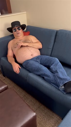 The Diamond Mine Agency on Instagram: "🇺🇸AMERICA🇺🇸 The Cheeseburger Picnic Tour Continues In Joliet IL Tonight @forge_live ! Don’t Miss Your Chance To See Your Favourite Assistant Trailer Park Supervisor 🍔🍔🍔 Tickets On Sale Now For All Shows @ https://diamondmineagency.ca/tour/randys-cheese-burger-picnic-tour/ Oct 25 Joliet IL @ The Forge Oct 26 Davenport IA @ The Raccoon Motel Oct 27 Peoria IL @ Kenny’s Westside Oct 28 Portage IN @ Shenanigans Oct 30 Carbondale IL @ Hangar 9 Oct 31 Chatt