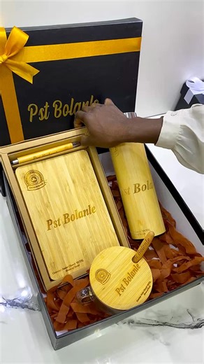 BIRTHDAY GIFTS/ CORPORATE GIFTS /ANNIVERSARY GIFTS. on Instagram: "Perfect gift for your loved ones🎉 Gift box contains: -Wooden notepad and pen -Wooden temperature flask -Transparent glass cup with a wooden cover and spoon Price:#60,500 To place an order,send a message to our WhatsApp number:08183206820 This is the ONLY WhatsApp number we have📌📌📌 Office address:53,Itire Road, opposite Domino’s Pizza/Mobil filling station by Ekololu bus stop, Surulere, Lagos"