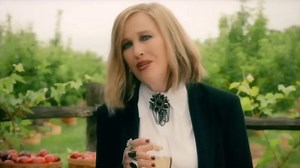 The 10 best Moira Rose clips from Schitt’s Creek and the scene from the Season 2 finale that made me sob