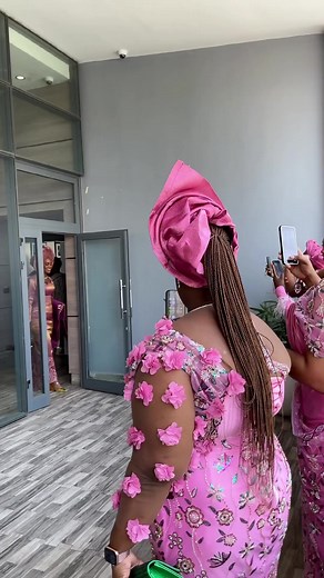 2.5K views · 29 reactions | Adetoun and Her Girls  A Gorgeous Yoruba Bride #ARomanticAffair Planner @bmluxeevents Asooke @wovenmarketafrica Gèlè @adufegele Makeup @revysbeauty Photography @tosindaniels_photography Video @limeandheat #yorubaweddings #yorubabride #yorubatraditionalweddings | Yorùbá Traditional Weddings | Facebook