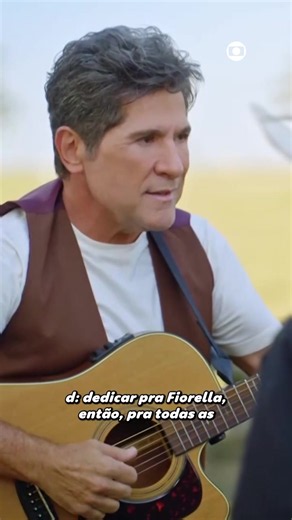 João Paulo e Daniel lançaram Estou Apaixonado nos anos 90 e estouraram em todo o país. Talvez por isso seja tão bonito ver Fiorella, com apenas 17 anos, cantar este clássico que o Brasil aprendeu a amar. @viversertanejo @TV Globo #ViverSertanejo #Sertanejo #Daniel #Perla #Fiorella