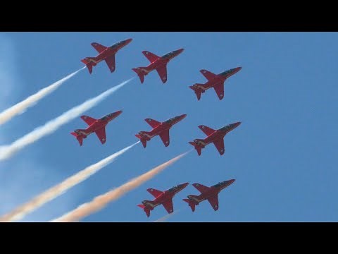First Red Arrows display of 2023 - Midlands Air Festival